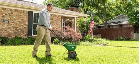 Lawn Fertilization - Professional Lawn Fertilization