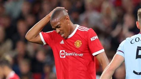 Anthony Martial Looks Destined To Play Second Fiddle To 72m Rasmus