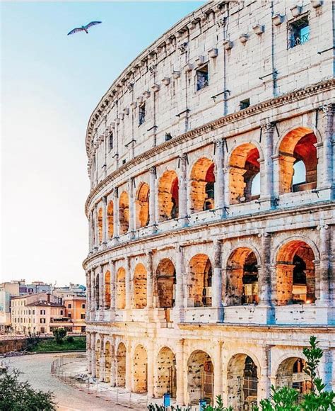 Italia On Instagram Thererumnatura Roma Con La Sua Immensa