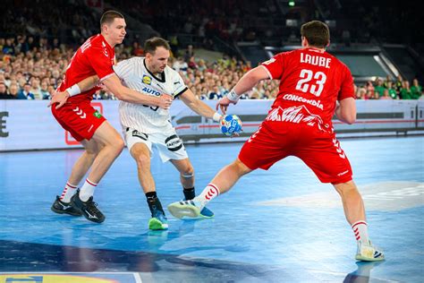 Deutschlands Frisch Gebackener Handball Papa Kehrt F R Em Kracher Zur Ck