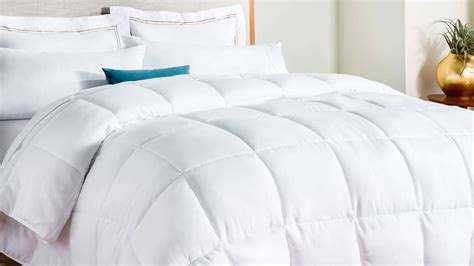 The Best Lightweight Comforter You Can Buy For Hot Sleepers