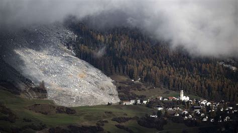 Naturgefahr Erdrutsch Risiko Schweizer Dorf Wird Erneut Evakuiert