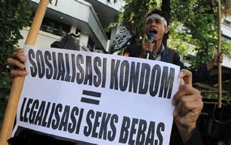 Cegah Hiv Pemkot Bekasi Bagikan Kondom Warganet Setop Seks