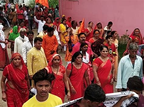 Yatra Started From Badghateshwar Mahadev Temple Devotees Attended In Large Numbers खरगोन में