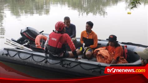 Kakak Beradik Tenggelam Di Sungai Gunungsari Surabaya Satu Korban