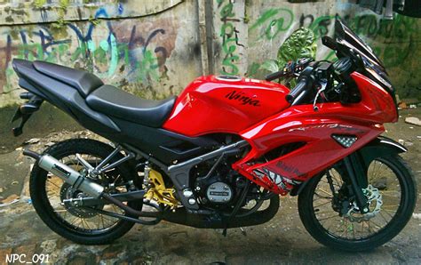 Gambar Motor Ninja Merah Pulp