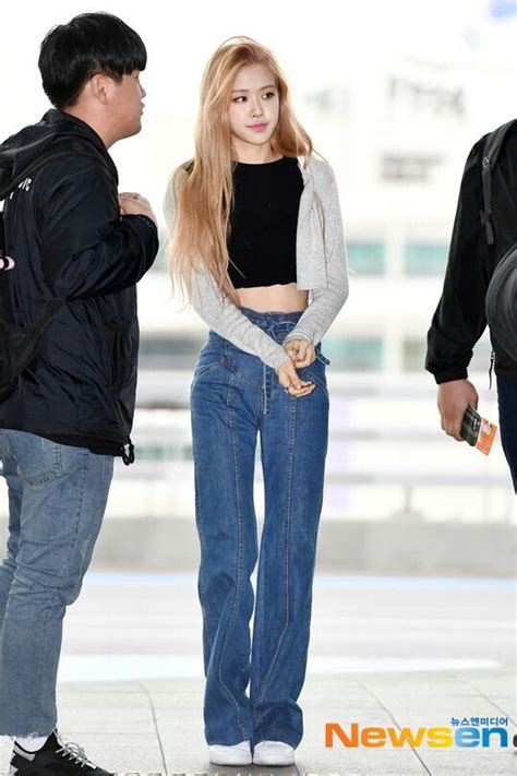 Pin By Jugu On Blackpink Rose Airport Style Korean Airport Fashion