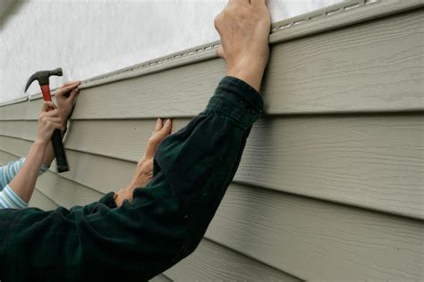 How To Cut Vinyl Siding Without Breaking It Step By Step