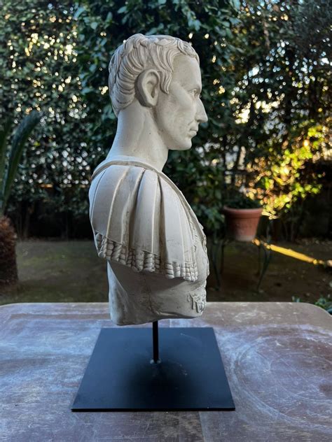 Sculpture Busto Di Giulio Cesare 46 Cm Marble Dust And Scagliola