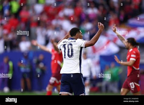 Jude Bellingham Aus England Gibt Beim Viertelfinalspiel Der Uefa Euro