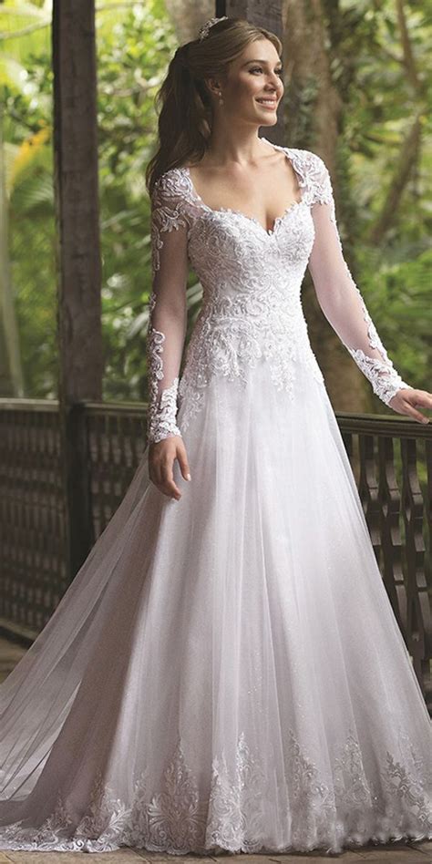 Attractive Tulle Queen Anne Neckline A Line Wedding Dresses With Lace