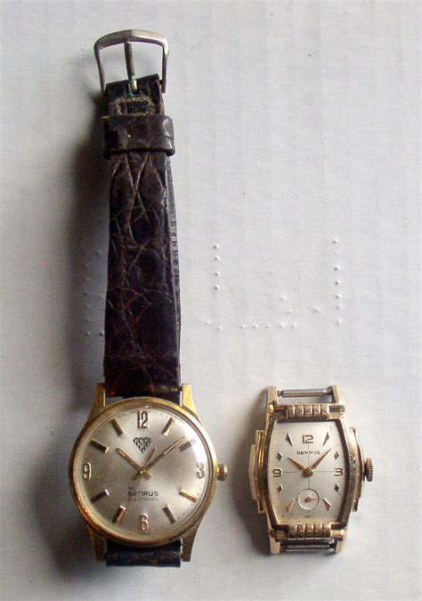 Vintage Lot Mens Benrus Wristwatches Electronic 9021 And Deco 17