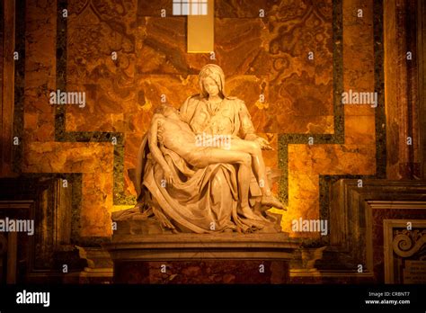 Michelangelos Pieta Hi Res Stock Photography And Images Alamy