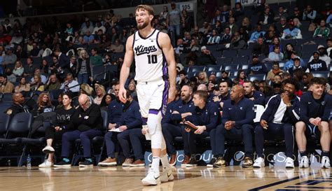 Domantas Sabonis alcanza registros solo vistos en Wilt Chamberlain Así