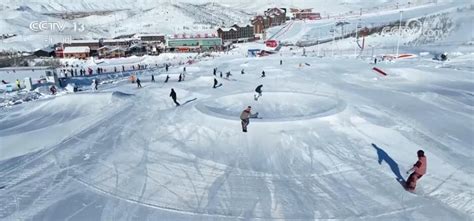 追着雪花看新疆 “冷资源”撬动“热产业” 冰雪游点燃新疆文旅冬季激情 荆楚网 湖北日报网