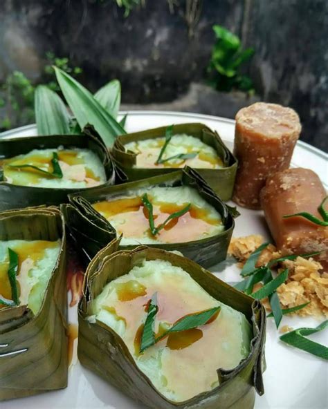 Padamaran Kue Tradisional Jambi Yang Laris Manis Saat Ramadan