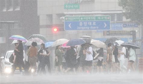 서울은 폭염 남부는 폭우 극과 극주말에도 안심 못한다 중앙일보