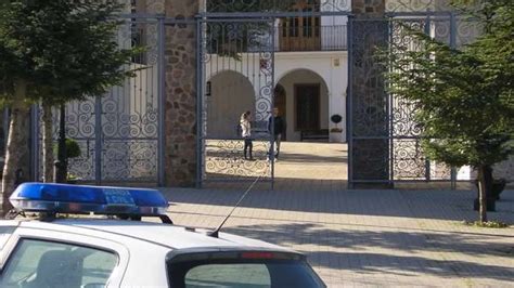 La Guardia Civil Detiene A Dos Personas Por Robar En El Santuario De La