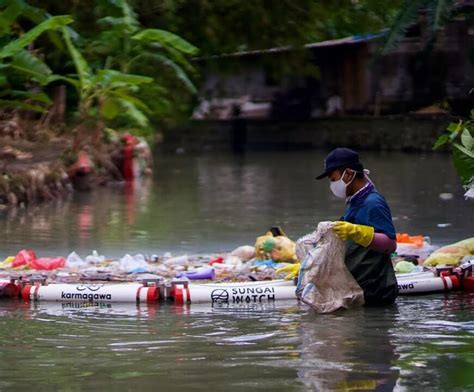 3 siblings founded Sungai Watch to rid all Indonesian rivers from ...