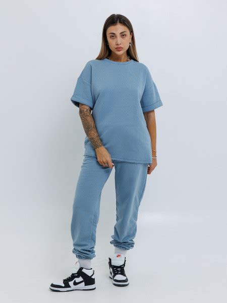 Купить женскую одежду в интернет-магазине BlackstarWear.ru