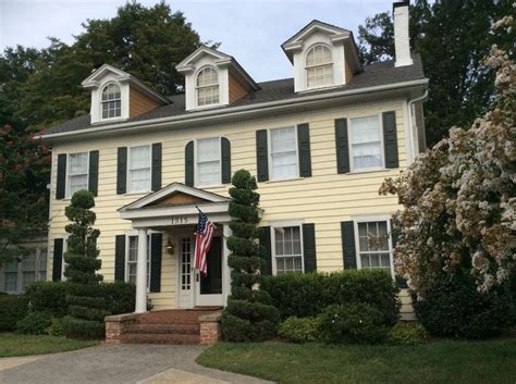 Gaf Timberline Hd Charcoal Shingles For Stunning House Exterior