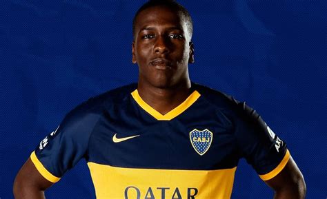 EL FUTBOLISTA VENEZOLANO JAN CARLOS HURTADO JUGARÁ EN LA LIGA DEPORTIVA