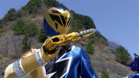 Aiyon Gold Dino Fury Ranger Morphin Legacy