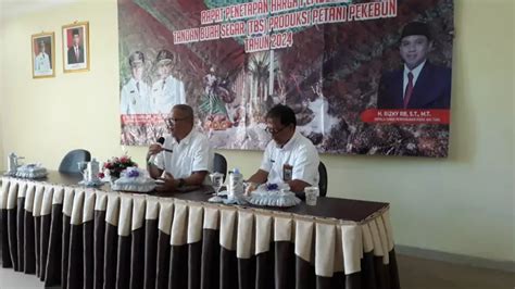 Nusapaper Rapat Penetapan Harga TBS Kelapa Sawit Produksi Pekebun