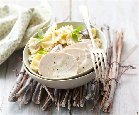 Poulet aux fromage ail et fines herbes pâtes et champignons Cookidoo