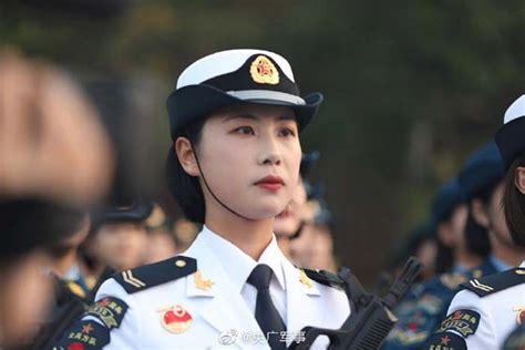 又美又飒！女兵方队集结完毕！