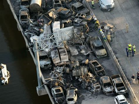 Accidente sin precedentes en EEUU: al menos 7 muertos tras un múltiple