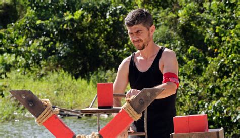 Robert Ni Dezv Luiri Din Spatele Camerelor De La Survivor Rom Nia