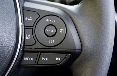 2020 Toyota Corolla: 133 Interior Photos | U.S. News