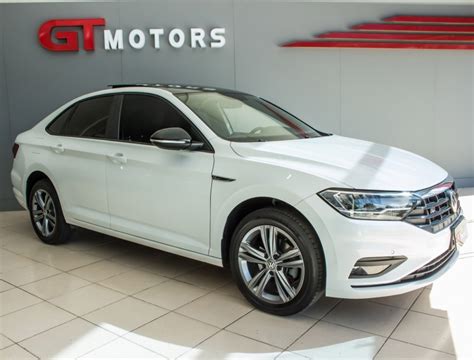 VW VolksWagen JETTA R Line 250 TSI 1 4 Flex 16V Aut 2018 2018