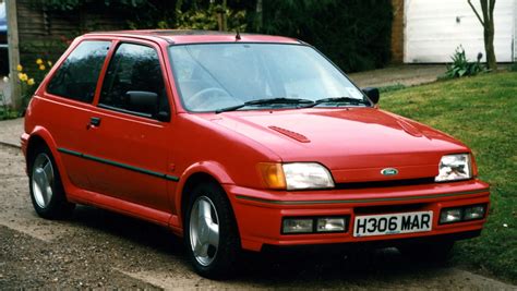 Coche del día Ford Fiesta RS Turbo espíritu RACER