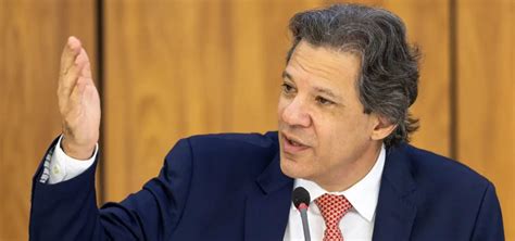 Haddad diz ver naturalidade demandas de servidores públicos mas