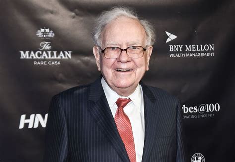 Warren Buffett Is Selling His Newspaper Empire | TIME