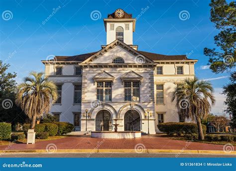 Brooks County Courthouse in Quitman, Georgia Editorial Stock Image ...