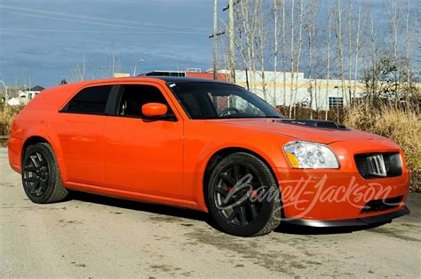 2006 Dodge Magnum R T Custom Wagon Front 3 4 263178