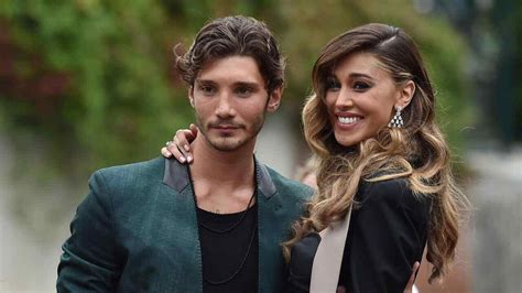 Stefano De Martino E Belen Rodriguez La Famiglia Si Allarga La