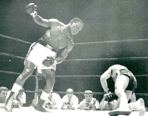 Boxing History On Twitter Onthisday In Dick Tiger Scored An