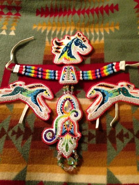 Pin By Parashonts On Bead Work Powwow Beadwork Native Beadwork Native American Beadwork