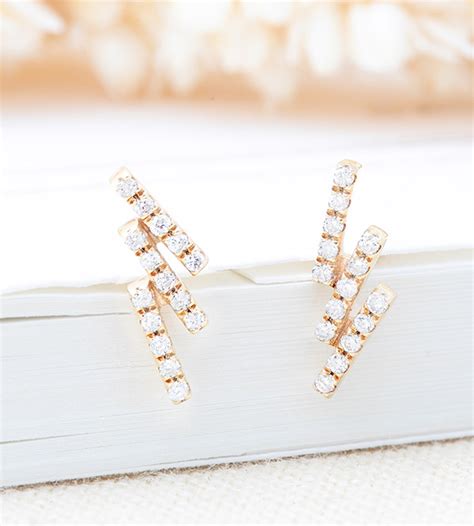 Boucles D Oreilles Fra Cheur Polaris Or Jaune Carats Et Diamants