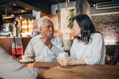 Old Friends Reunion Stock Photo - Download Image Now - Active Seniors ...