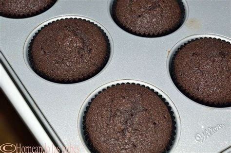 Cupcakes De Chocolate Y Caramelo Toffee Horneando Las Nubes