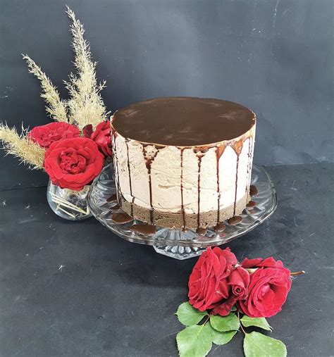 Chocolate Cheesecake Decorated Cake By Frajla Jovana Cakesdecor