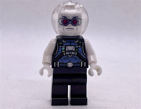 Lego Mr Freeze Minifigure Sh Dc Super Heroes Batman Ebay