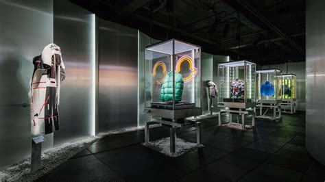 Why Brands Are Embracing Exhibitions Formroom