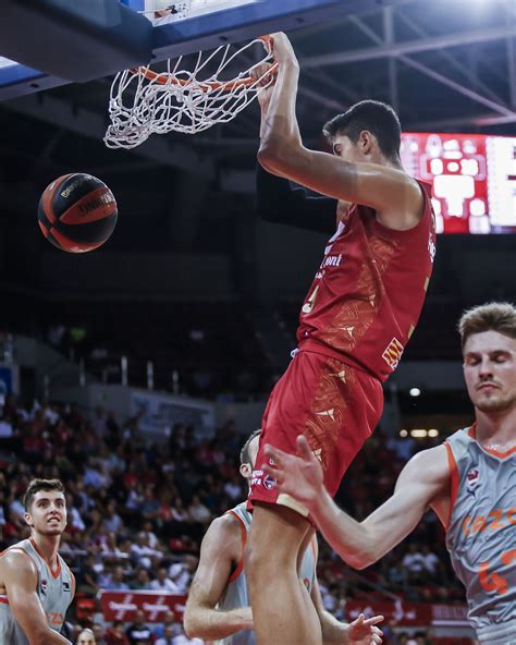 ACB Liga Endesa Aday Mara el unicornio español de 2 20 m derriba la