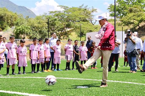 Rutilio Escandón inaugura construcción de Unidad Deportiva en